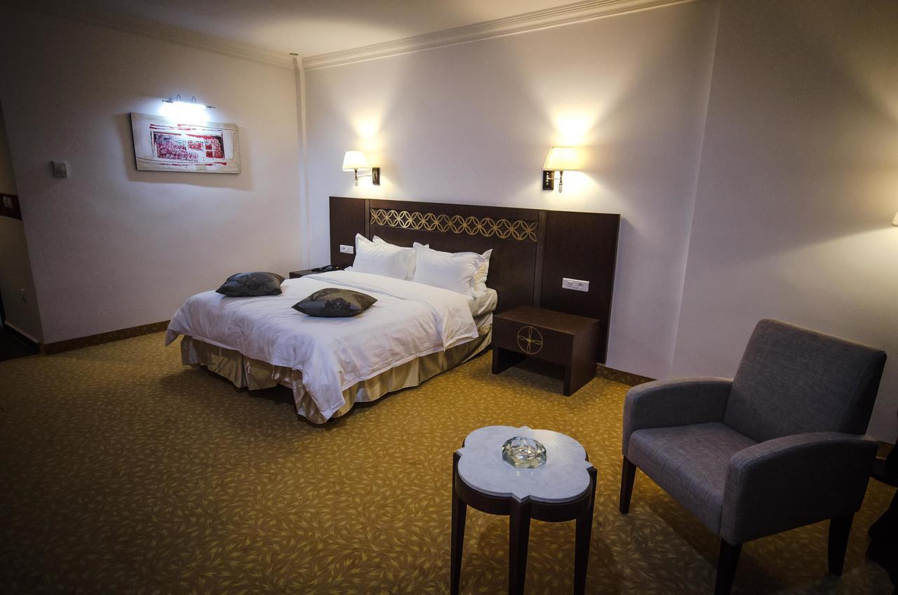 Hotel El Bey Constantine Exterior photo